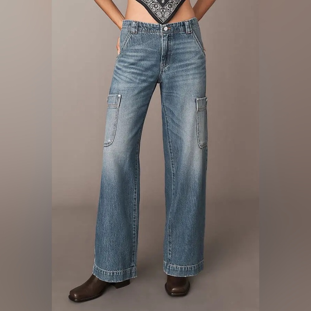 Anthropologie x Pilcro Mid-Rise Relaxed Fit Cargo Jeans Size 29 Pre-Loved